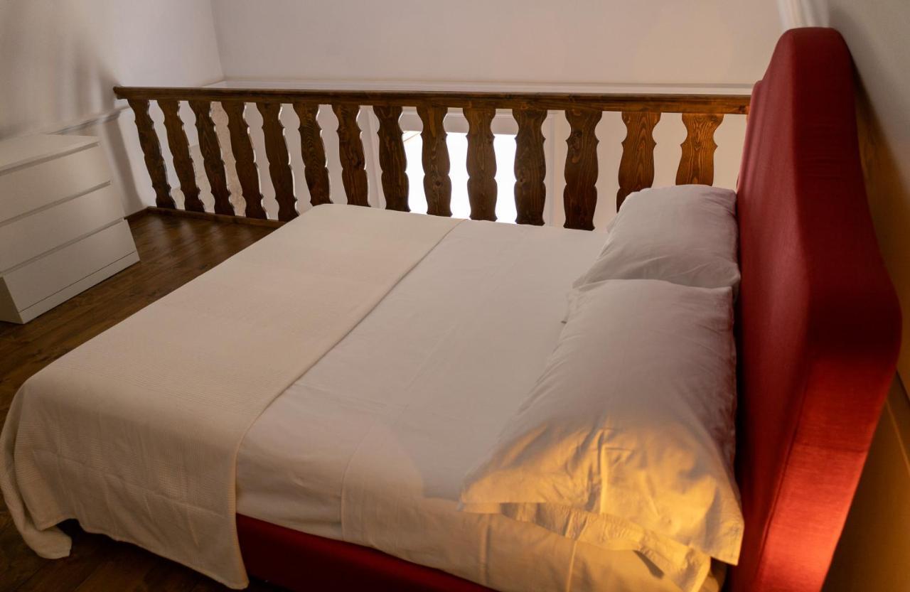 Palazzo Della Contessa - Suites & Breakfast Lecce Ngoại thất bức ảnh