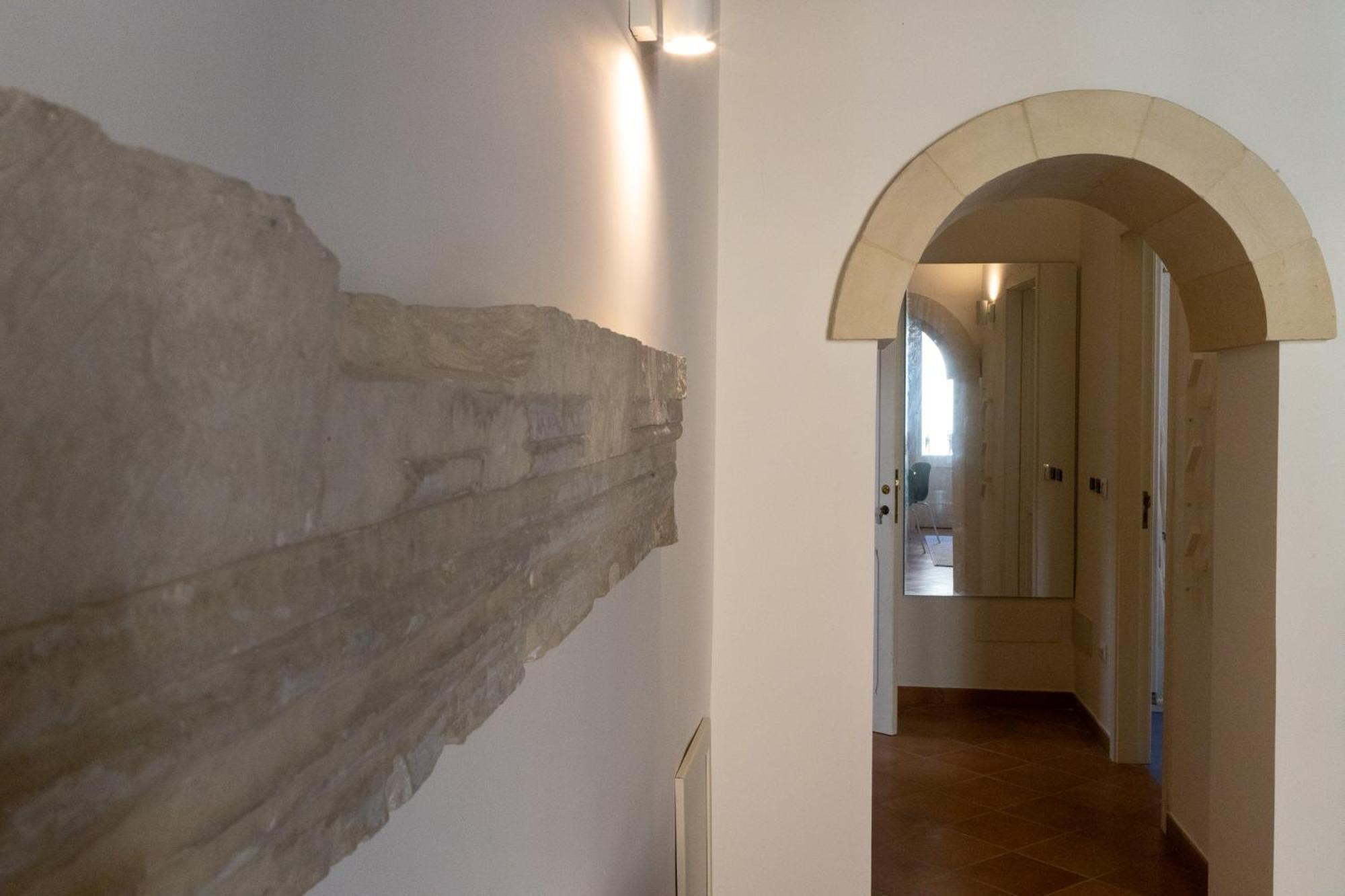 Palazzo Della Contessa - Suites & Breakfast Lecce Ngoại thất bức ảnh